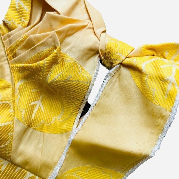 Damask print Skirt and Blouse Set. size large - Picture 5 of 10